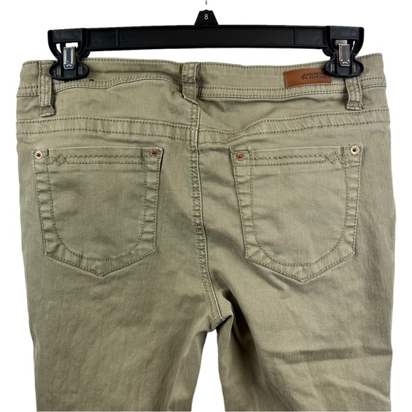 ALMOST FAMOUS DISTRESSED TAN
SKINNY JEANS SIZE 11 - Picture 5 of 12